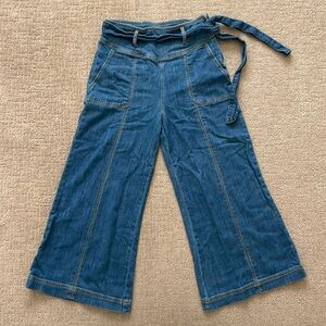 Anthropologie: Wide Leg Medium Wash Jeans